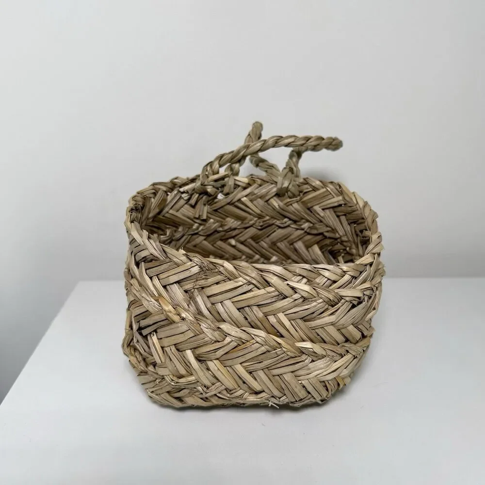 Mini Hanging Woven Sea Grass Basket